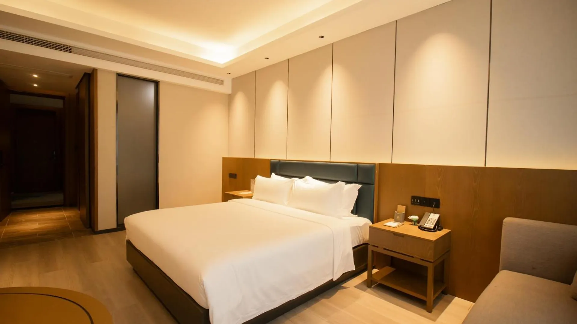 Donghu Resort Hotel Σίχανουκβιλ