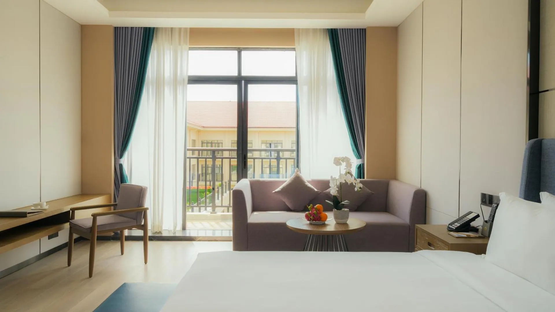 Donghu Resort Hotel Σίχανουκβιλ