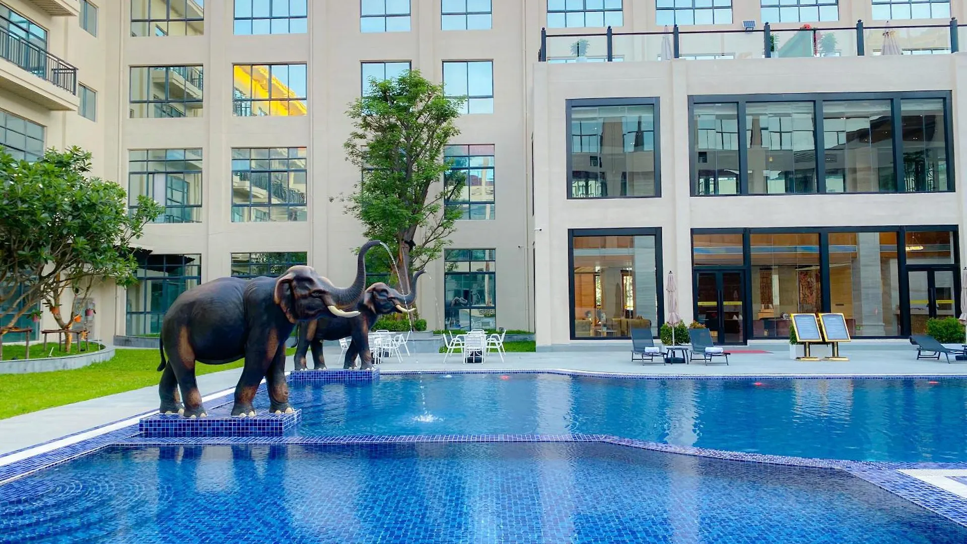 Donghu Resort Hotel Σίχανουκβιλ