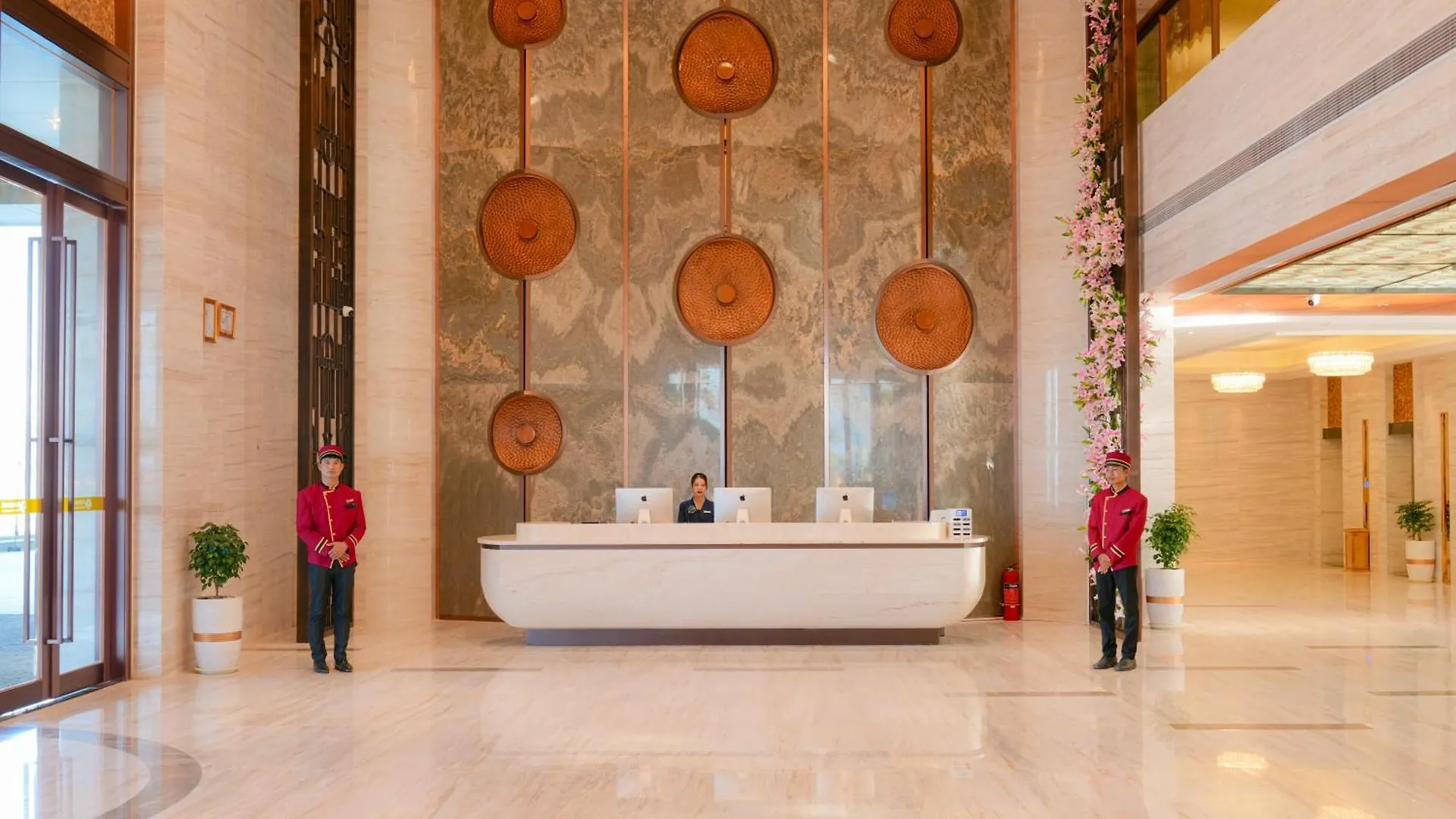 Donghu Resort Hotel Σίχανουκβιλ