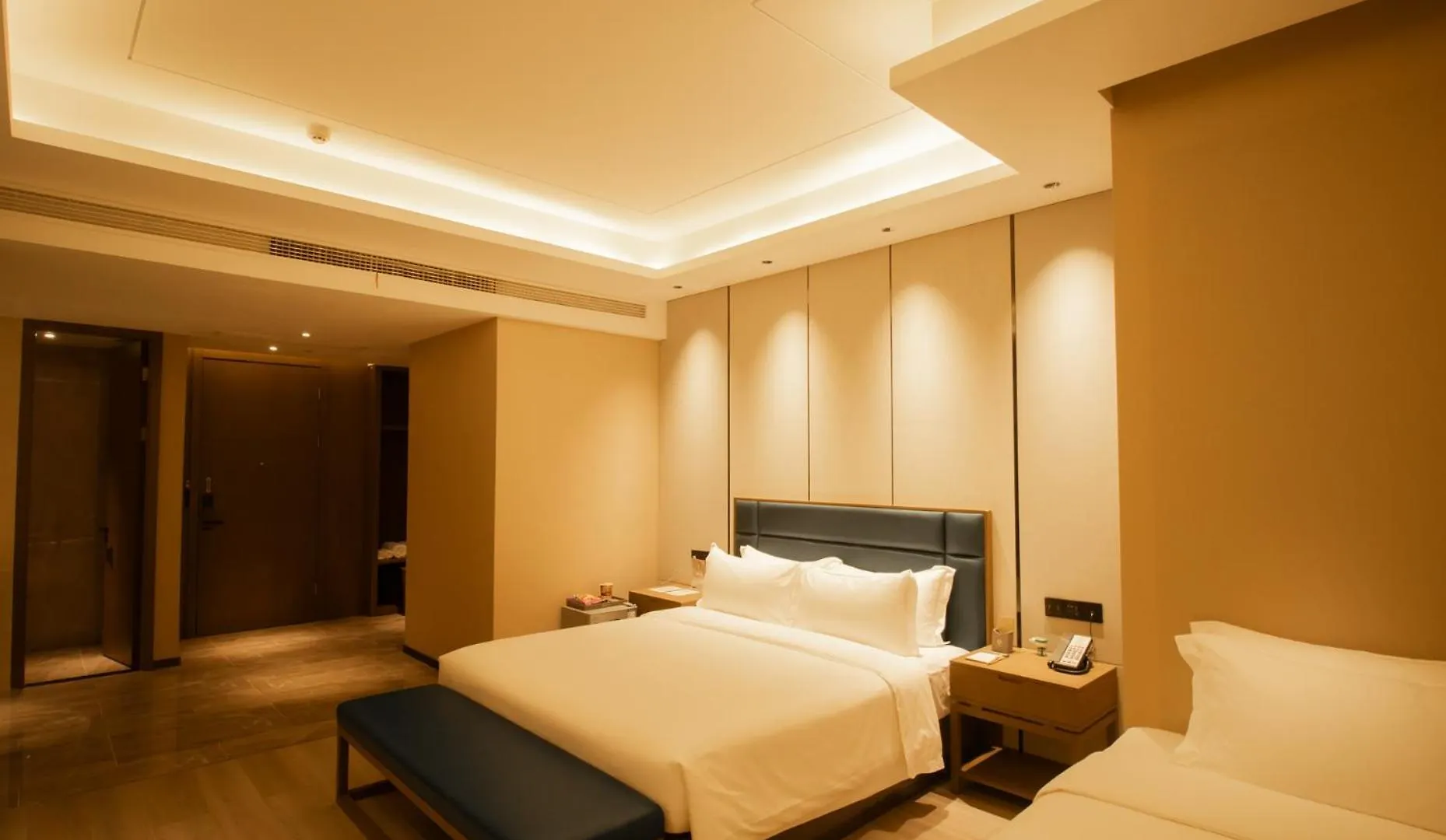 Donghu Resort Hotel Σίχανουκβιλ 4*,  Καμπότζη