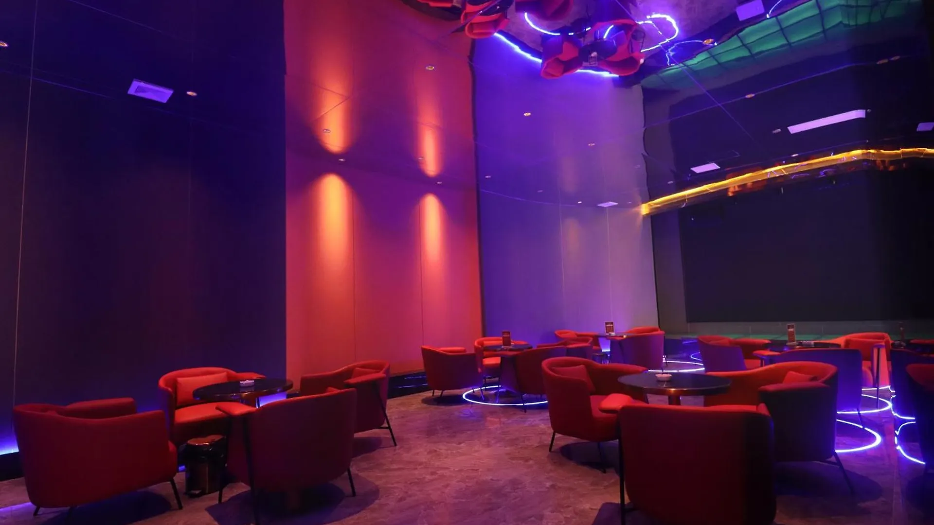 Donghu Resort Hotel Σίχανουκβιλ 4*,  Καμπότζη