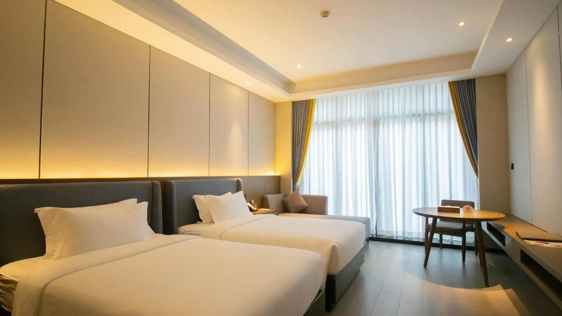 Donghu Resort Hotel シアヌークビル